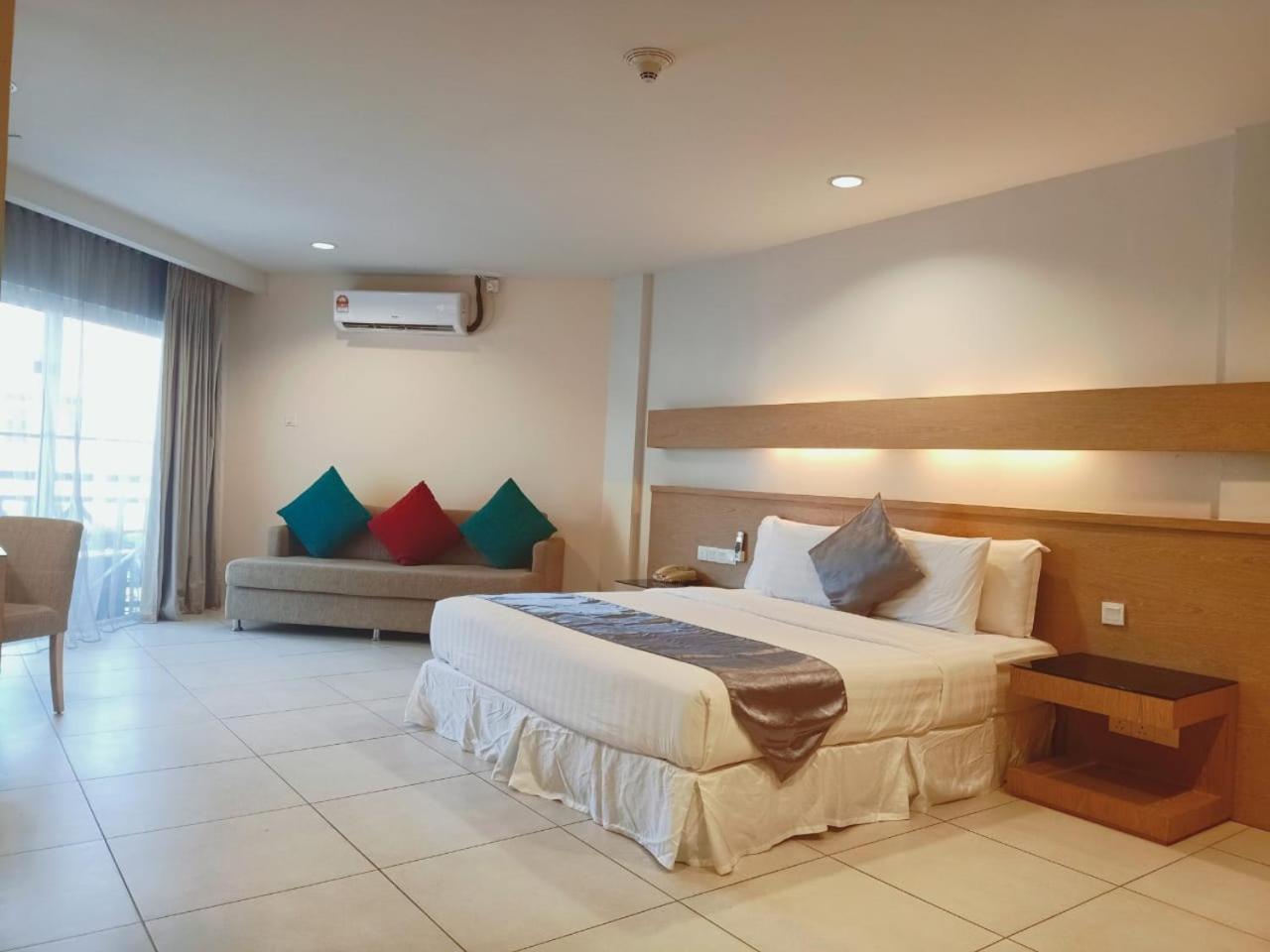 Century Langkasuka Resort Langkawi Pantai Cenang  Exterior foto
